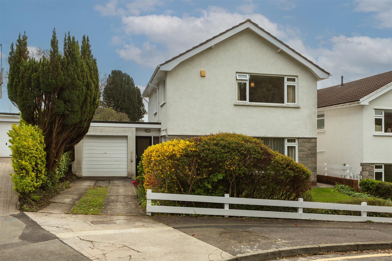 Rhyd Yr Helyg, Sketty, Swansea, SA2 8DH